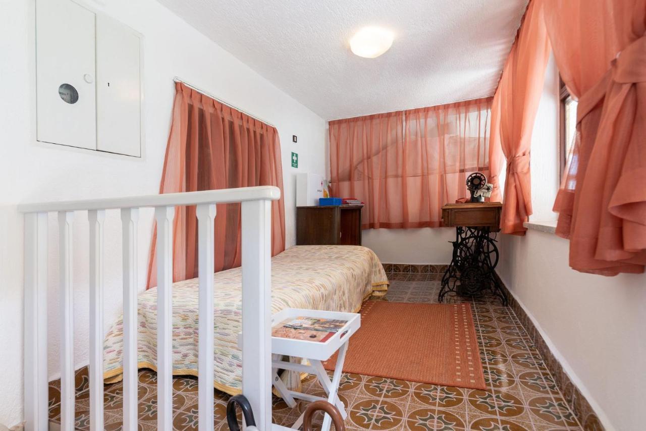 Apartments Pilicari (Adults Only) Ровин Екстериор снимка