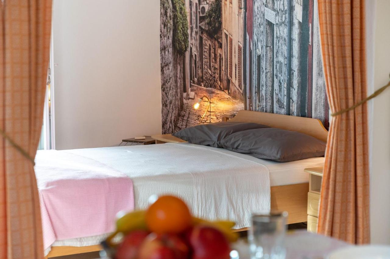 Apartments Pilicari (Adults Only) Ровин Екстериор снимка