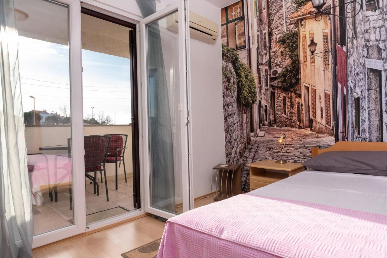 Apartments Pilicari (Adults Only) Ровин Екстериор снимка