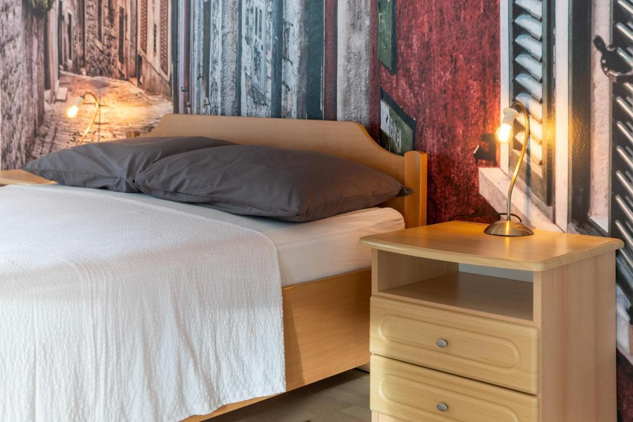 Apartments Pilicari (Adults Only) Ровин Екстериор снимка