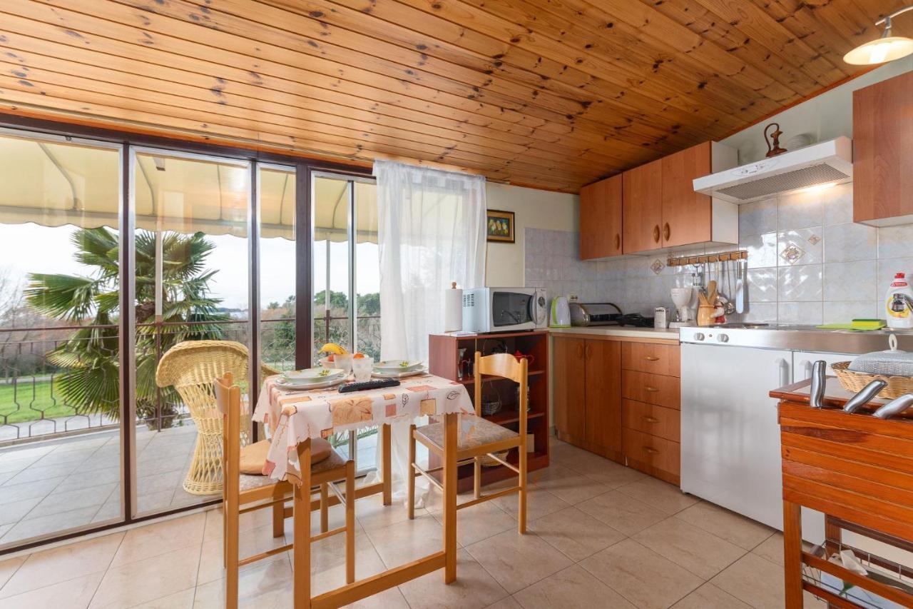 Apartments Pilicari (Adults Only) Ровин Екстериор снимка