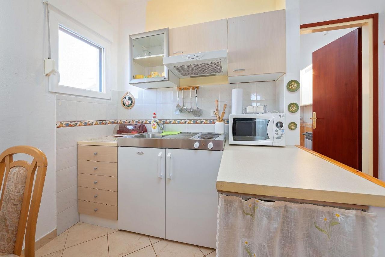 Apartments Pilicari (Adults Only) Ровин Екстериор снимка