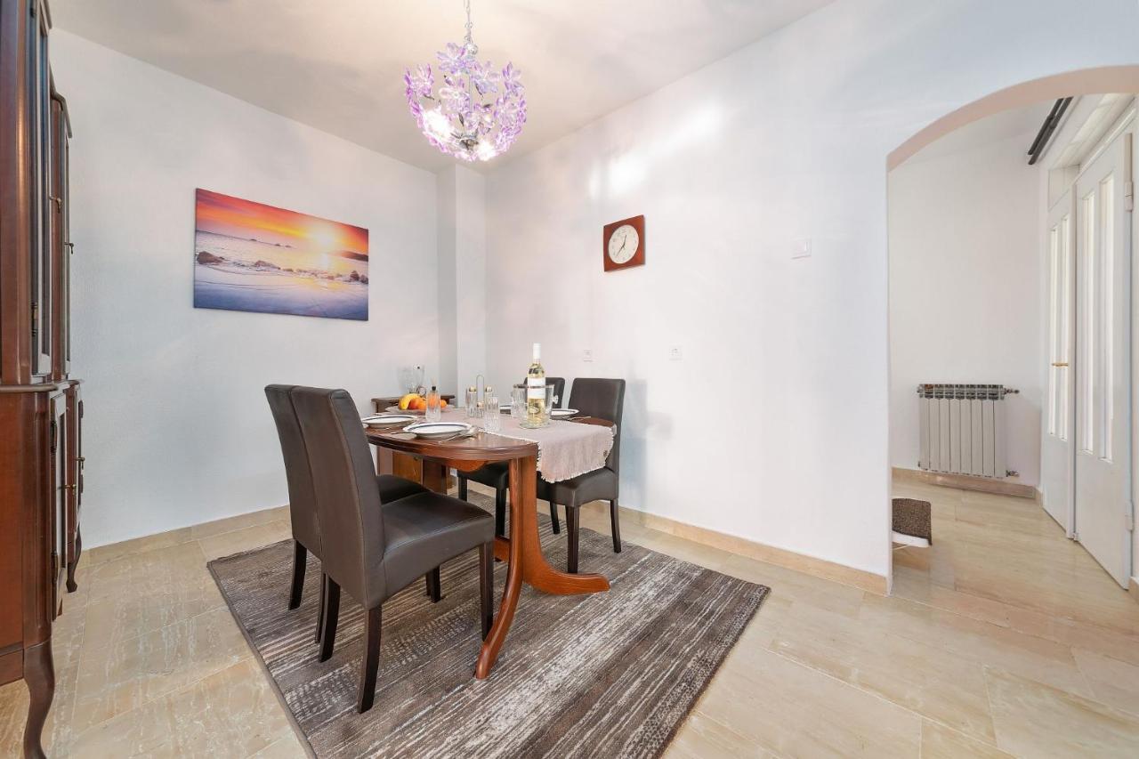 Apartments Pilicari (Adults Only) Ровин Екстериор снимка