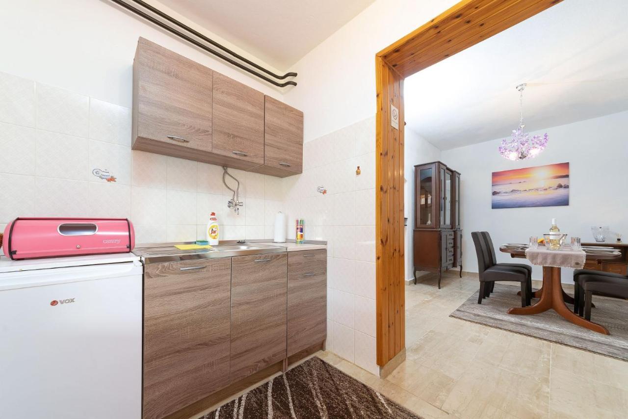 Apartments Pilicari (Adults Only) Ровин Екстериор снимка