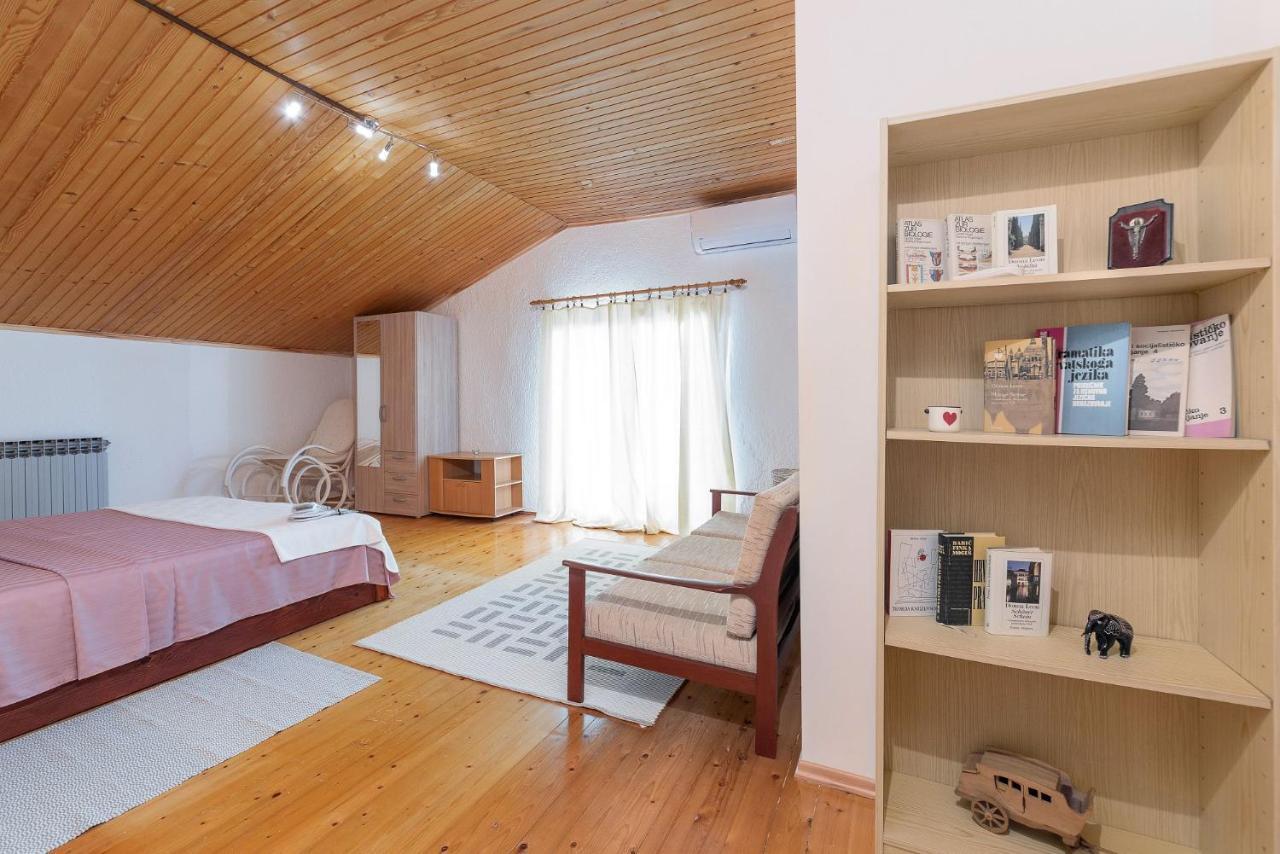 Apartments Pilicari (Adults Only) Ровин Екстериор снимка